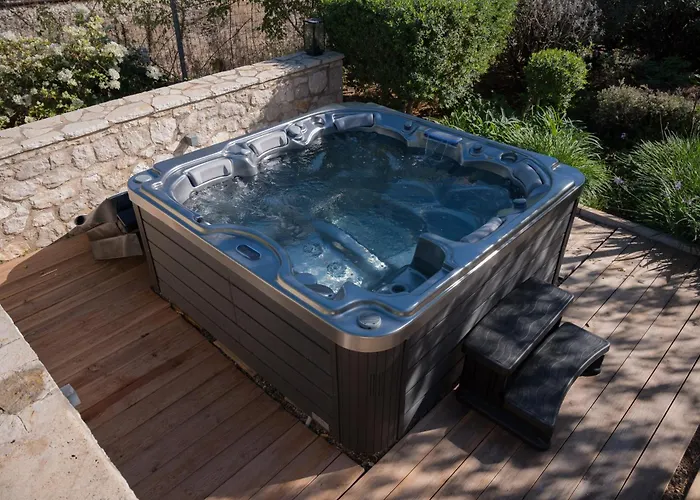 Vila Elysian Garden Míloi