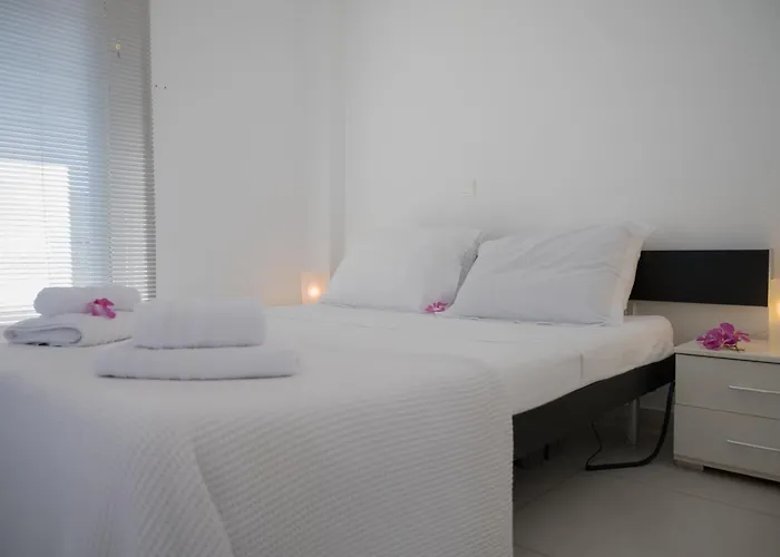 Elysian Garden Míloi